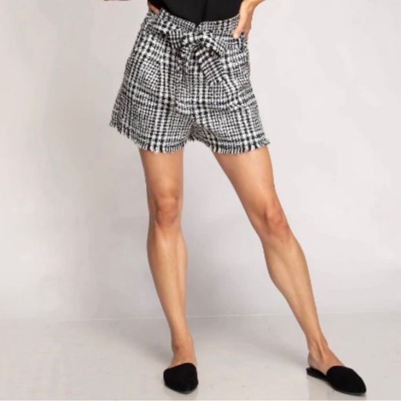 Naked Zebra paperbox style shorts - Picture 4 of 5